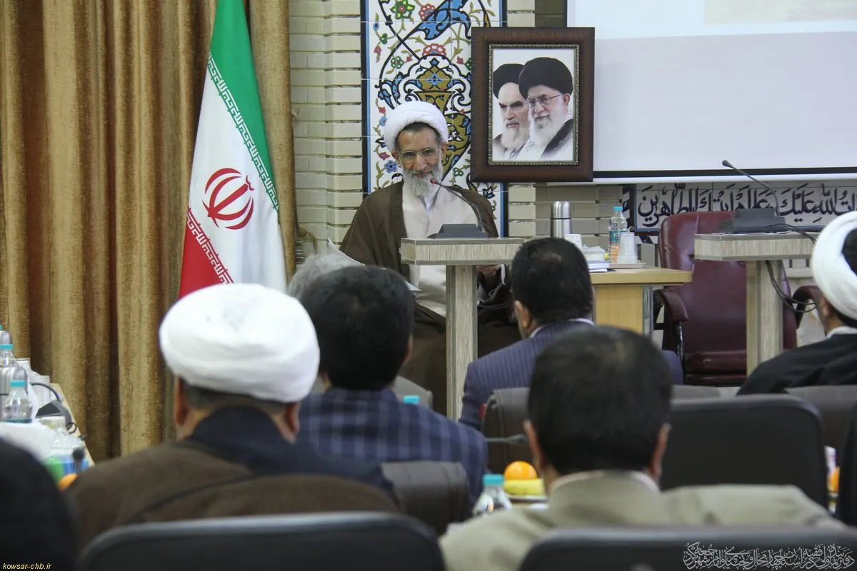 دغدغه نسبت به مسائل فرهنگی اولویت اول باشد