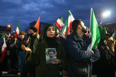 تحویل سال نو در میدان انقلاب تهران