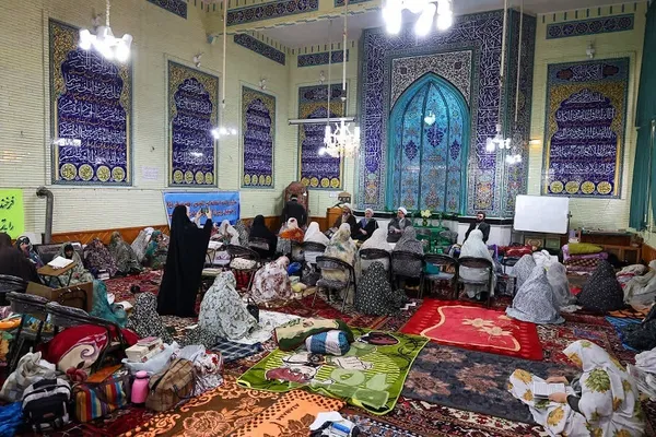 حضور امام جمعه تبریز در جمع معتکفین مسجد امیرالمومنین (ع) شهرک ارم