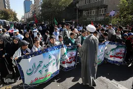 راه پیمایی یوم الله ۱۳آبان 