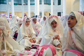 جشن تكلیف دانش‌آموزان شیرازی در حرم شاهچراغ(ع)