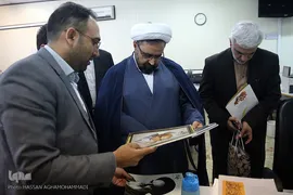 
بازدید حجت‌الاسلام والمسلمین حبیب رضا ارزانی، دبیر ستاد عالی کانونهای فرهنگی و هنری مساجد کشور از تحریریه ایکنا