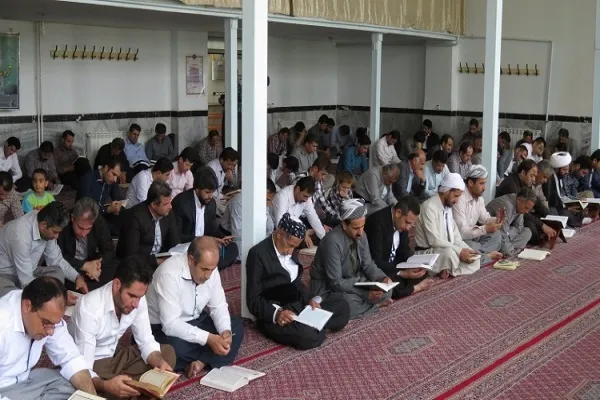 محفل انس با قرآن در دهگلان برگزار شد