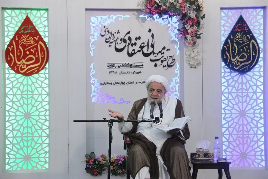 محکوم کردن انقلاب اسلامی از طریق مذهب حربه جدید دشمنان است