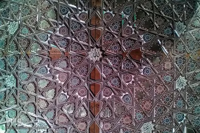 رونمایی از کتیبه سقف قبور مطهر شهدای ۷۲ تن حرم مطهر امام حسین (ع)