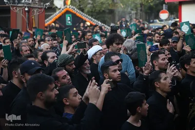 تجمع هیئات عزاداری و آیین نخل گردانی عصر تاسوعا