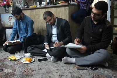 دیدار نمایندگان جامعه قرآنی با خانواده شهید «مهدی خاتمی»