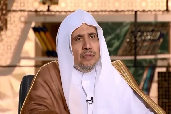 رابطة العالم الاسلامي ترد على تصريحات الرئيس الفرنسي عن الإسلام