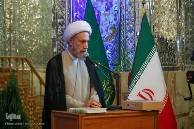 نشست جامعه قرآنی استان فارس با نماینده ولی‎فقیه در استان