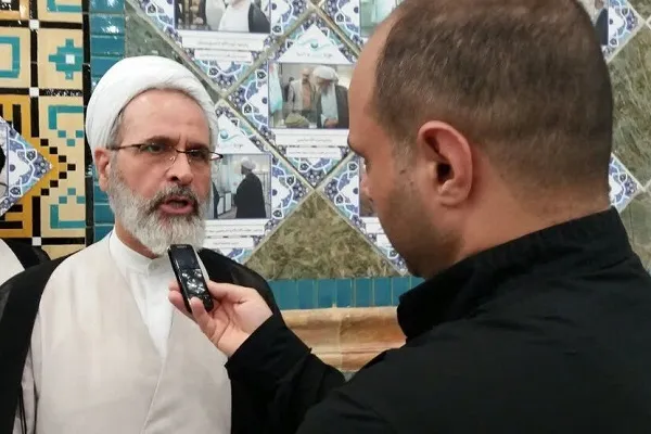 وحدت مسلمانان تنها راه مقابله با هجمه تبلیغاتی دشمنان است