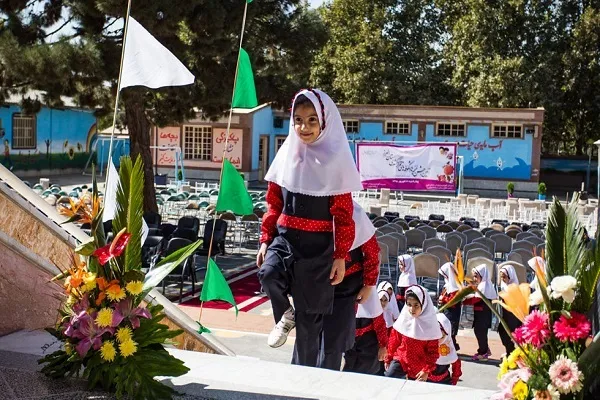 ۲۰ هزار کلاس‌اولی ورود خود به عرصه دانش را جشن گرفتند