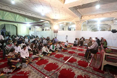 دیدار جمعی از فعالان قرآنی قزوین با نماینده ولی فقیه در استان
