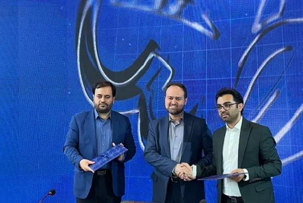 امضای تفاهمنامه‌‌ اعطای «نشان ایران‌فرهنگ» به سکوها