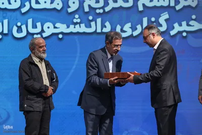مراسم تجلیل از خبرنگاران جهادی