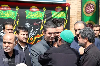 حضور استاندار مرکزی در مراسم عزاداری ظهر عاشورا در آستانه علوی - شازند/عکاس:طاها نظیری