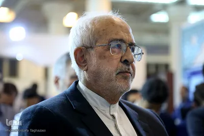 ابوالفضل بهرام‌پور در غرفه ایکنا در دوازدهمین روز از برگزاری بیست و هفتمین نمایشگاه بین المللی قرآن کریم