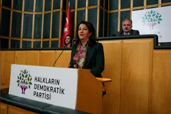 Turkey Detains Four Kurdish Mayors in Dawn Raids