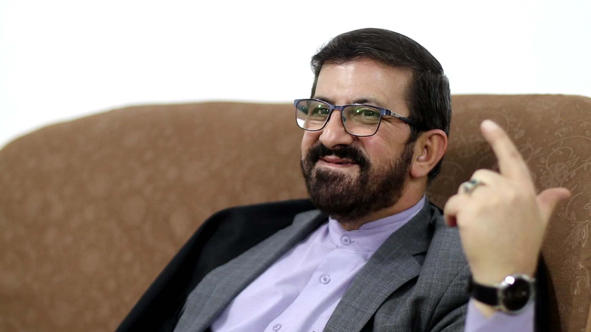 «مداحی‌» اجرای کنسرت و بازی با احساسات نیست/ هر چهار فرزند آقا مستأجرند