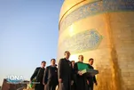 تقرير مصور | إستبدال راية قبة مرقد الإمام الرضا (ع) بمناسبة حلول ربيع الأول