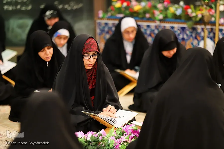 تصاویری از محفل جز‌ءخوانی بوستان بنفشه قم