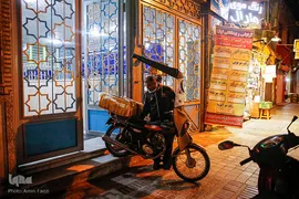 کرونا از شیراز می‌رود، مهربانی می‌ماند