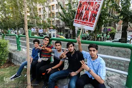 تجمع اعتراض آمیز دانشجویان به کشتار مسلمانان میانمار