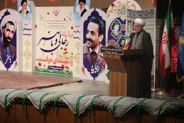 دولتمرد موفق در انجام وظایف خود سستی و ضعف ندارد