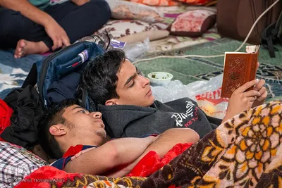 دهه هشتادی‎ها در اعتکاف مسجد شهدا