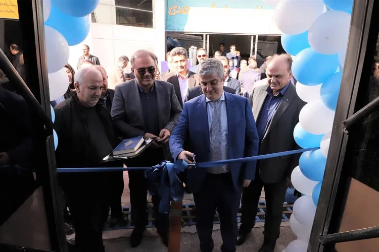 رونمایی از نخستین اتوبوس دیابت در شیراز همزمان با دهه فجر