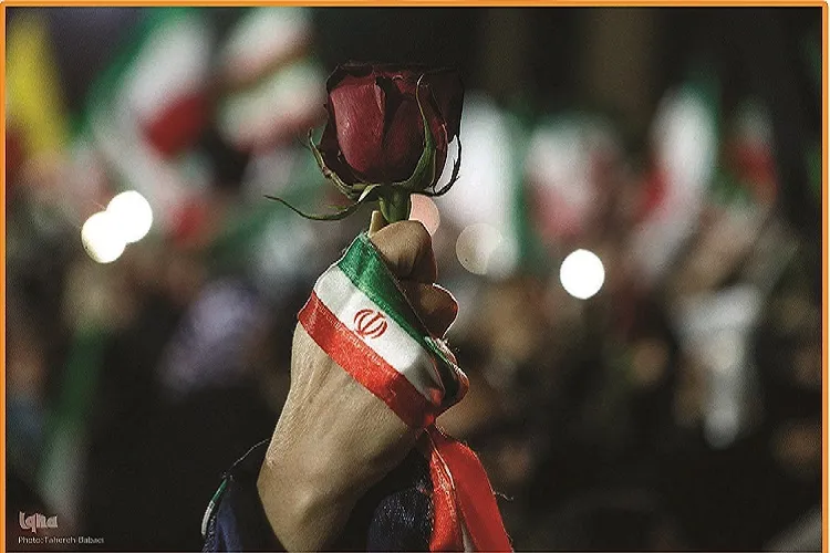 حبّ الوطن هو محور صمود الإيرانيين
