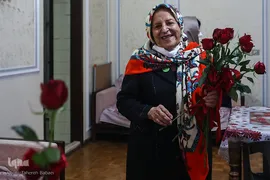 مادری برای 2400 + 1 دختر