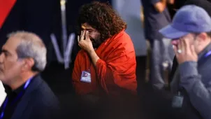 FOTO - Gli ospiti stranieri in lacrime per l'Ayatollah Khamenei