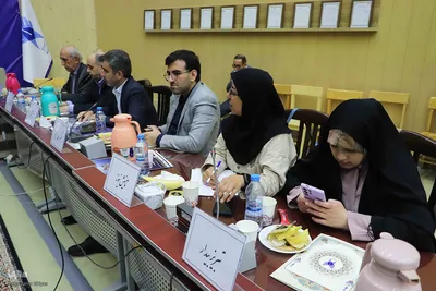 نشست رئیس دانشگاه آزاد اسلامی آذربایجان‌شرقی با اصحاب رسانه
