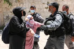 Zionist Regime’s Police Clear Al-Aqsa Worshippers for Settlers