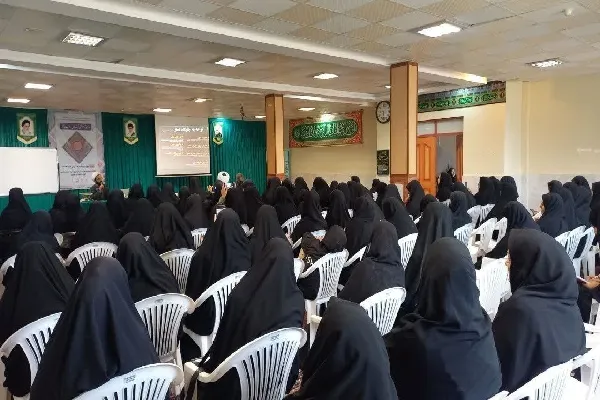 کارگاه شیوه‌های دعوت به نماز با محوریت خانواده در مشگین‌شهر برگزار شد