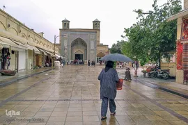 باران بهاری در مسجد تاریخی وکیل شیراز‎‎