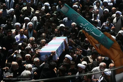 خاکسپاری پیکر مطهر شهید مصطفی نامور از شهدای تازه تفحص شده دفاع مقدس در قم