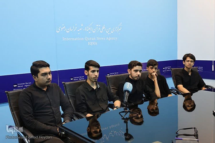 دانش آموزان مدرسه علوم و معارف اسلامی شهید مطهری