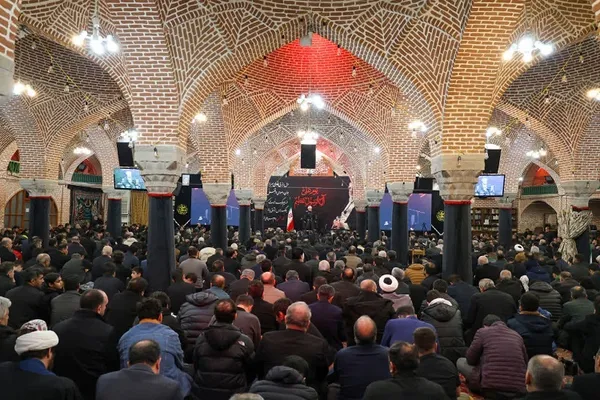 مراسم سوگواری شهادت قائد امت در مسجد صاحب الامر تبریز