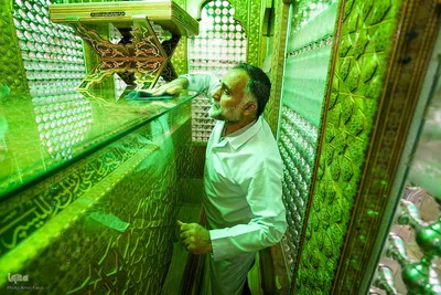 آیین غبارروبی حرم مطهر حضرت احمدبن موسی الکاظم علیهم السلام‎