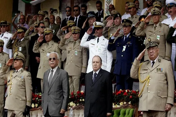 الضيوف الكبار.. سجون الجزائر تستقبل خمسة جنرالات