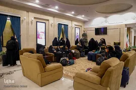 ورود بانوان قرآن پژوه به مشهد مقدس