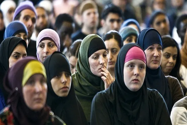 Hollanda'da Müslüman nüfusu artıyor