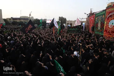 اجتماع بزرگ یوم الحسین در اصفهان‎