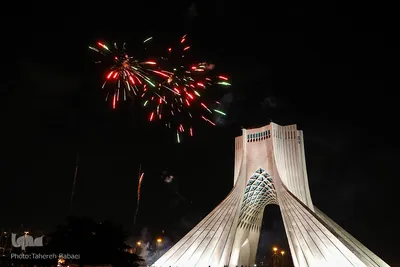 نورافشانی در میدان آزادی تهران در شب عید بزرگ غدیر