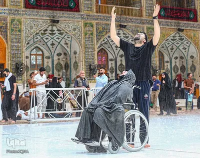 برکت باران در ماه مبارک رمضان در حرم حضرت علی(ع)