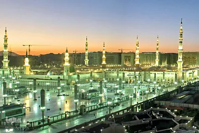 حرم مطهر و نورانی اشرف الانبیاء، حضرت محمد مصطفی(ص) در مدینه منوره