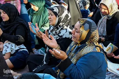 برگزاری مراسم روز عرفه در سرزمین آفتاب