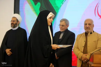 مراسم تجلیل از نفرات برتر مسابقات قرآن در استان تهران