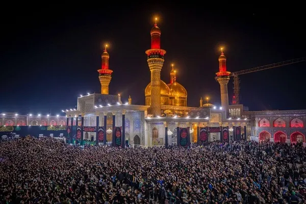 تقرير مصور | جموع المعزين تحيي ليلة شهادة الإمام الكاظم (ع) في الكاظمية